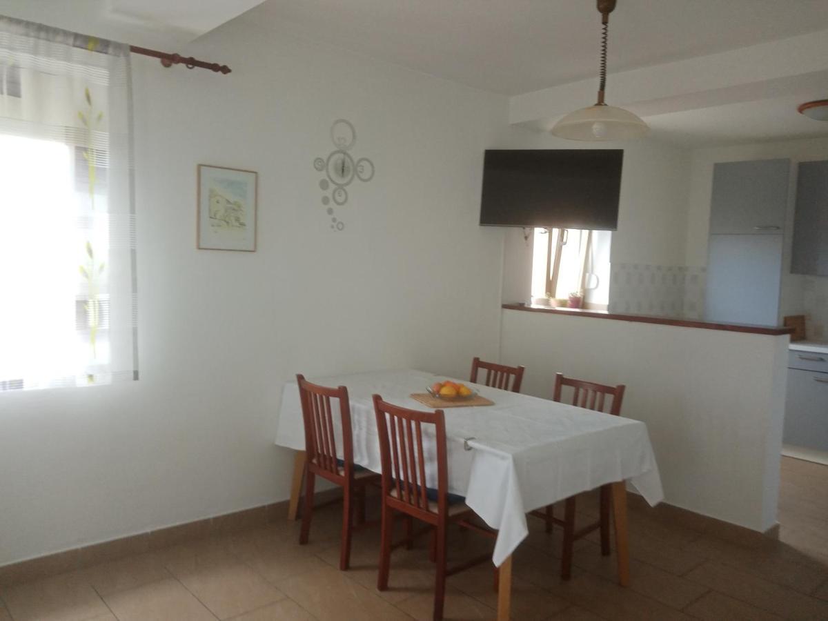 Apartments Marina Лопар Екстериор снимка