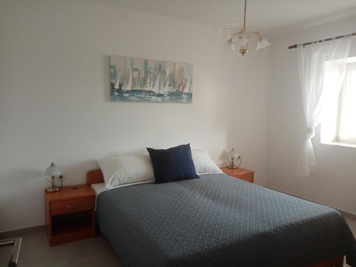 Apartments Marina Лопар Екстериор снимка