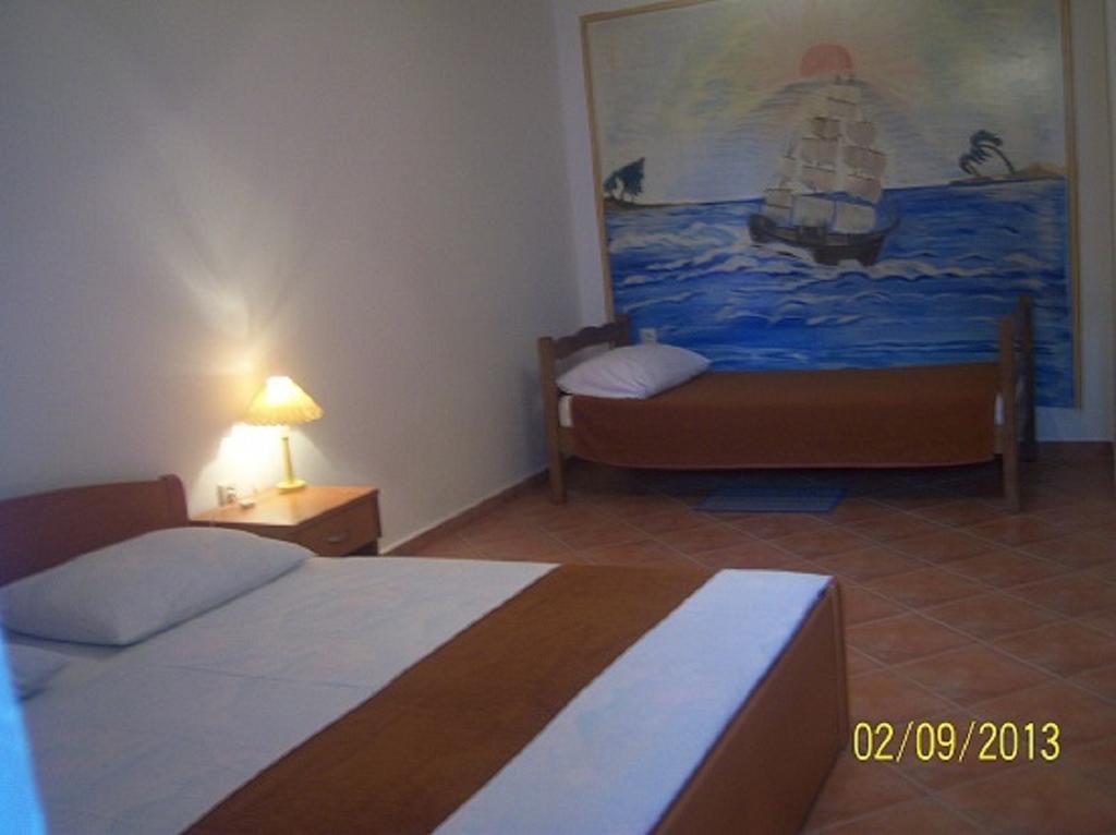 Apartments Marina Лопар Стая снимка