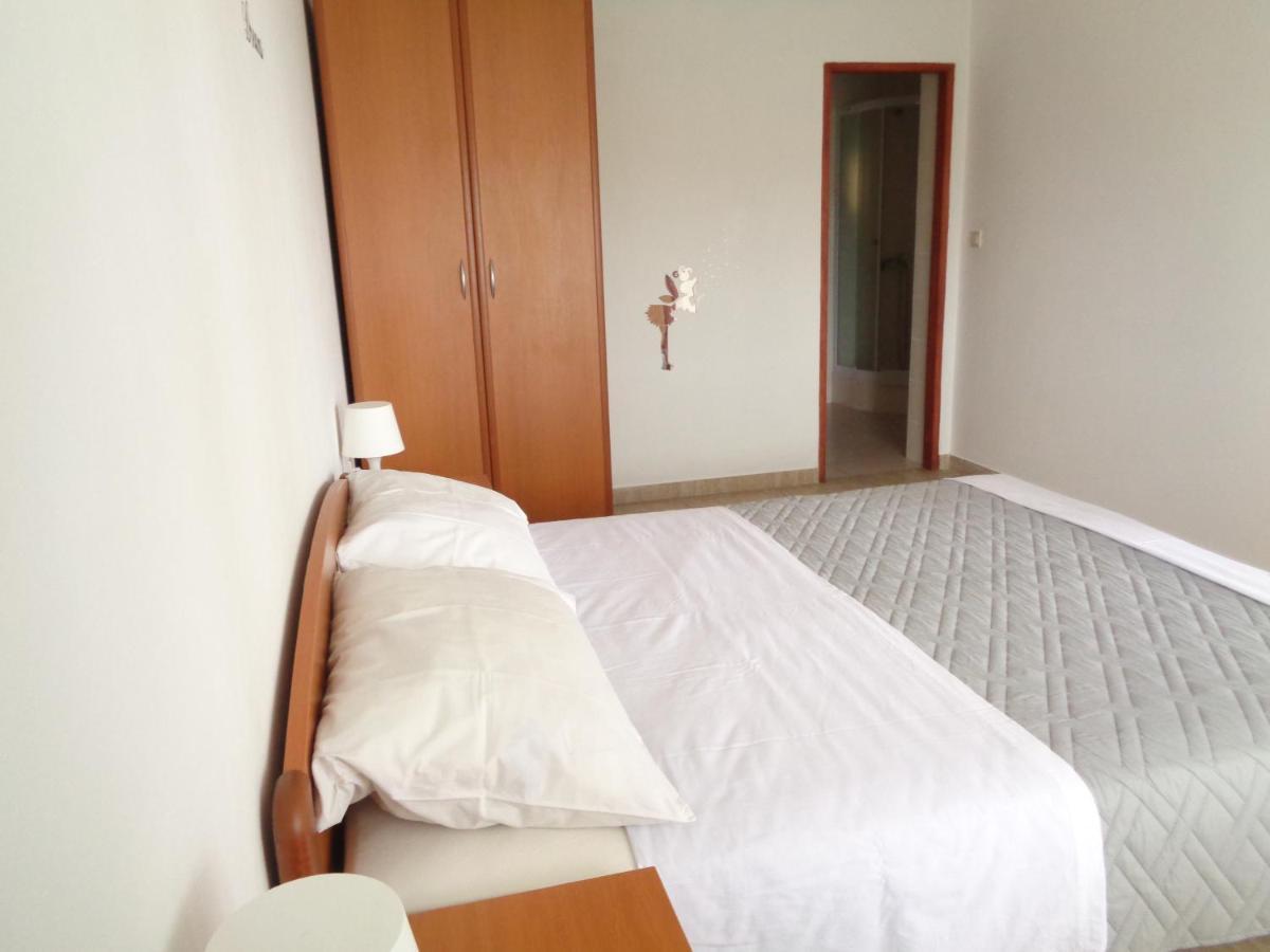 Apartments Marina Лопар Екстериор снимка